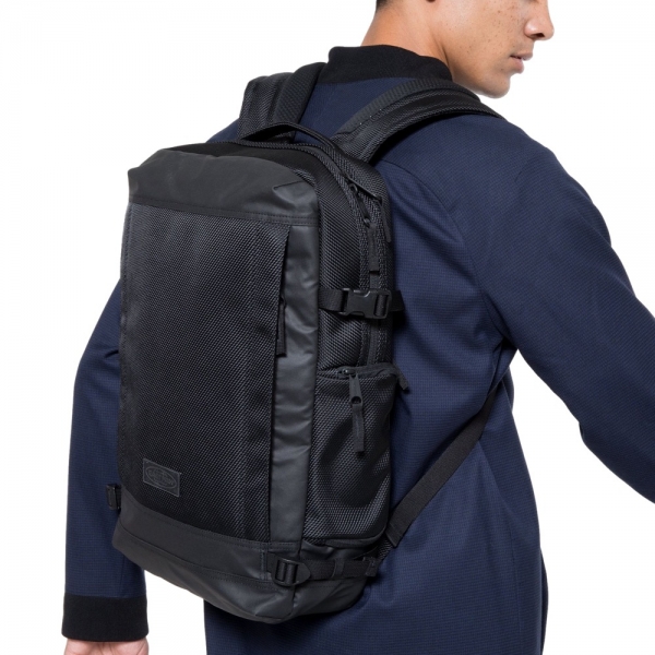 EASTPAK Tecum M Cnnct Coat Mau Feitio