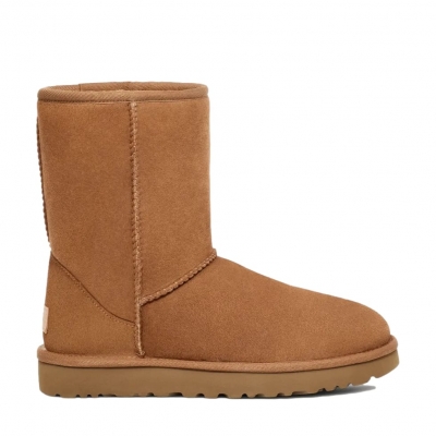 UGG Botas Classic Short II...