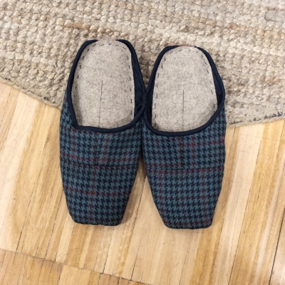 ARMAZÉM DAS MALHAS slippers...
