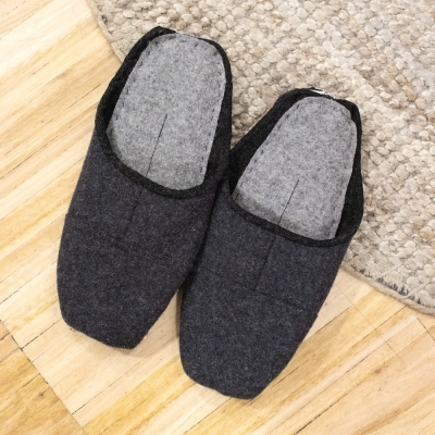 ARMAZÉM DAS MALHAS Slippers...