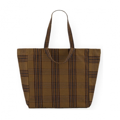 ROSE IN APRIL Tote Bag...