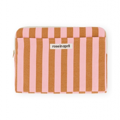 ROSE IN APRIL Octave...