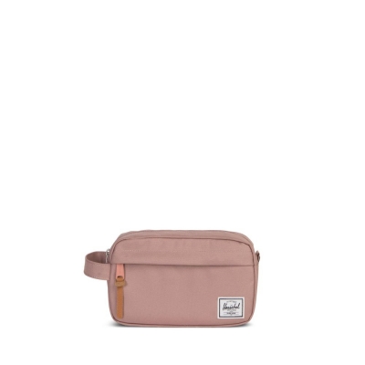 HERSCHEL Chapter Travel Kit...
